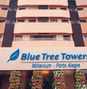 Blue Tree Towers Millenium Porto Alegre encerra 2025 com resultado acima da meta e anuncia investimento de R$ 1,5 milhão na renovação do rooftop