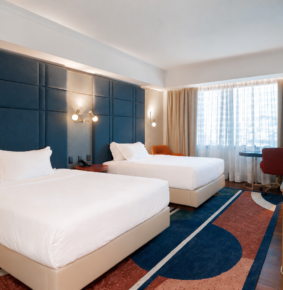 Nova campanha do Hilton Porto Alegre oferece terceira noite cortesia para estadas prolongadas