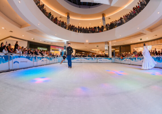 Pista de patinação no gelo retorna ao BarraShoppingSul para temporada de inverno em Porto Alegre