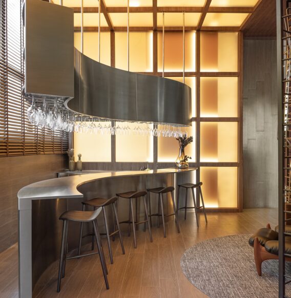 Wine Bar da CASACOR SC 2026 traduz o universo do vinho em experiência de arquitetura, arte e contemplação