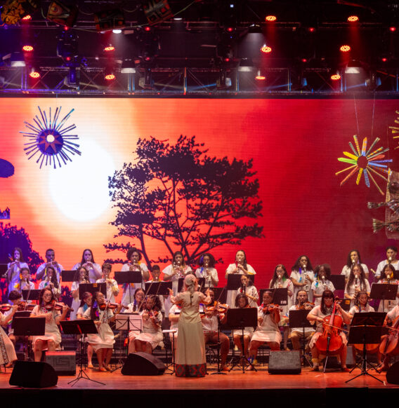 Orquestra Villa-Lobos leva música ao vivo para dentro da CasaCor